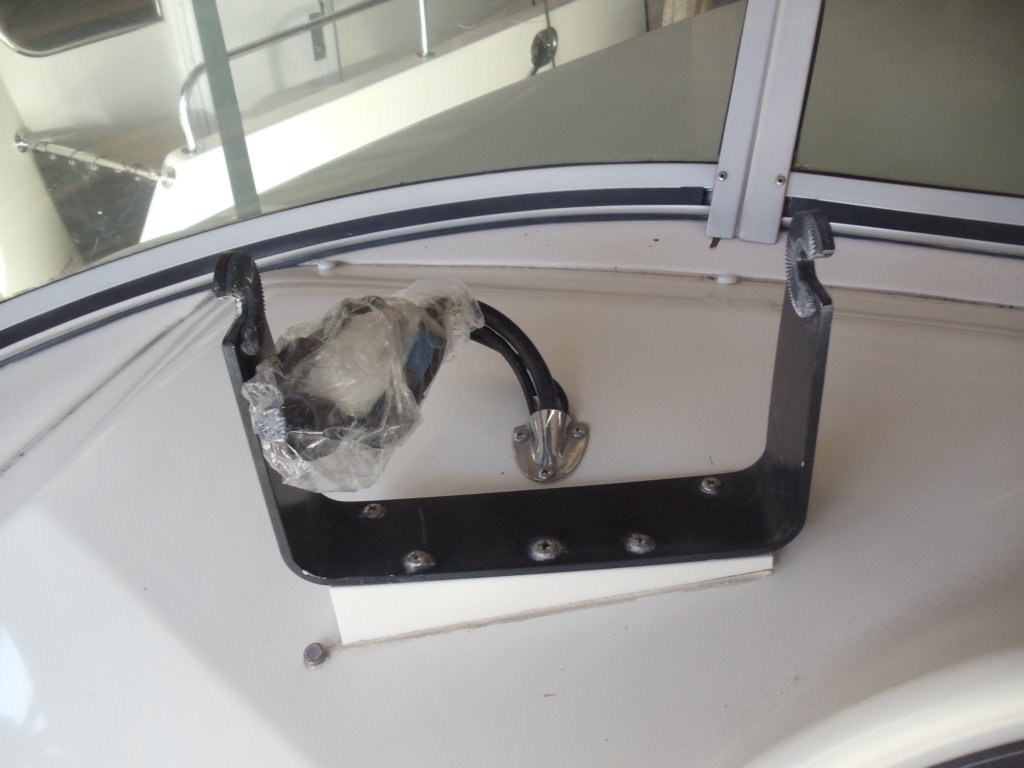 stevetaylor2000modelbayliner48hideaway019.jpg
